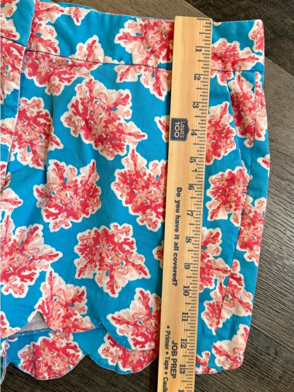 crown & ivy Turquoise Coral-Print Scalloped Hem Shorts Size 12 - Picture 10 of 10